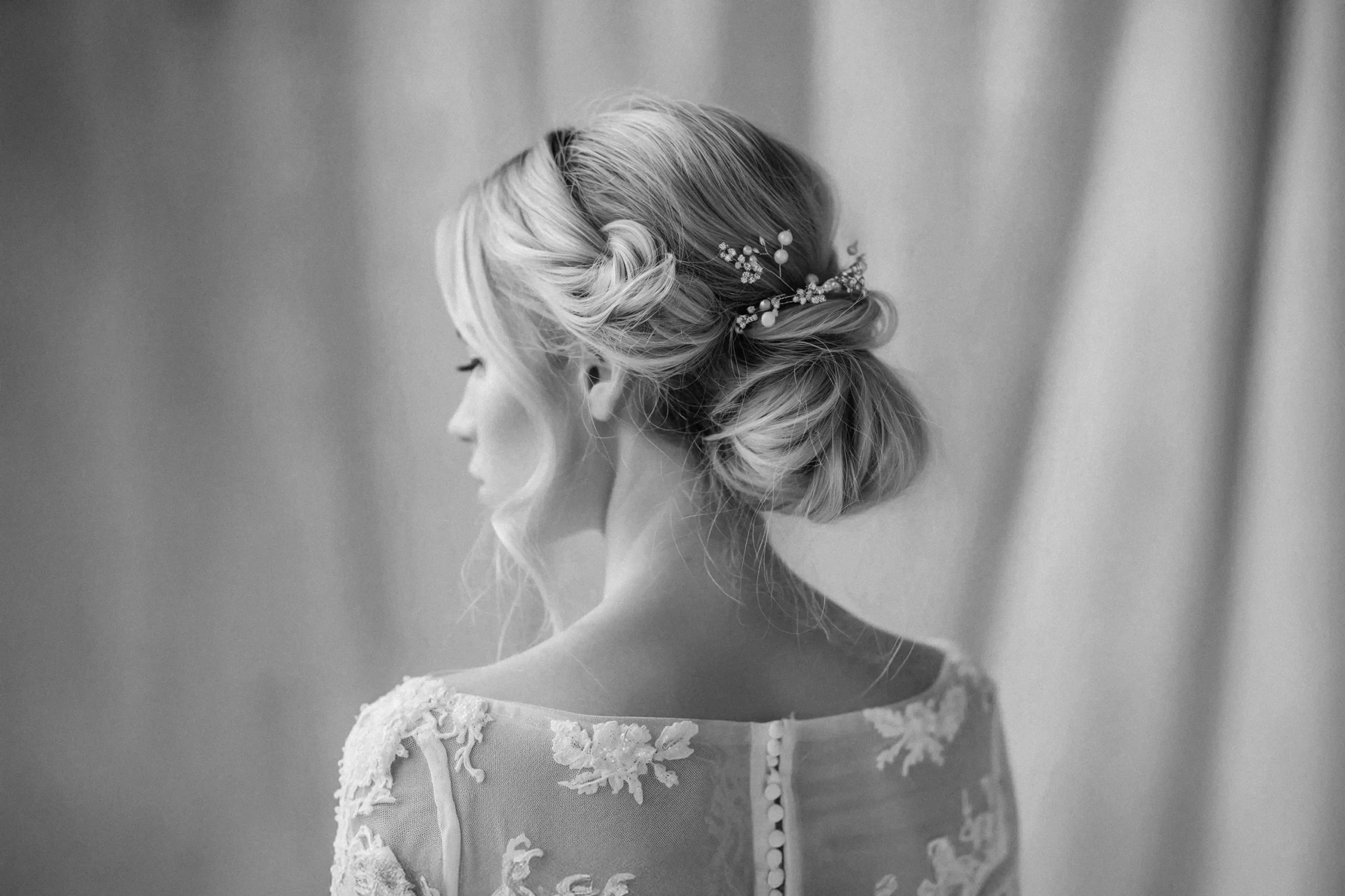 Cannes Image by notthoff La Biosthétique Friseur SW Braut geflochten Bob von hinten 1